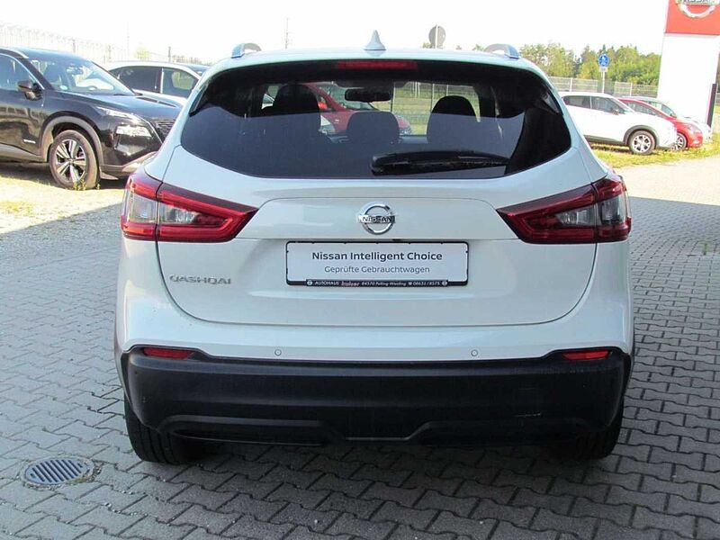 Nissan Qashqai 1.3 DIG-T N-WAY *FS heizbar, Navi, AHK abnehmbar*