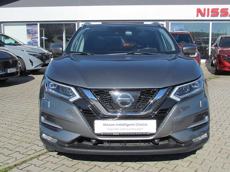 Nissan Qashqai 1.6 DIG-T TEKNA *1.Hand, AHK, Glasdach, 4Kameras*