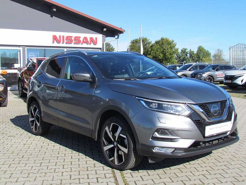 Nissan Qashqai 1.6 DIG-T TEKNA *1.Hand, AHK, Glasdach, 4Kameras*